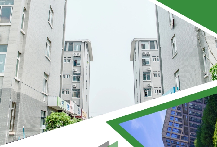 白绿摄影图商务大学招生简章宣传单