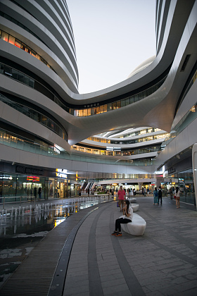 北京银河SOHO照片