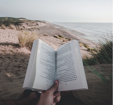 简约美术朋友圈封面背景