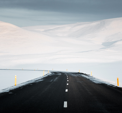 坚持风景白色简约初心朋友圈封面背景
