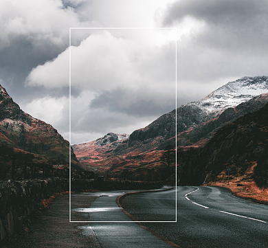 雪山突破自我朋友圈封面背景