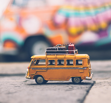 旅行汽车摄影朋友圈封面背景