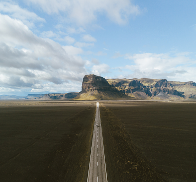 心境在路上蓝色风景朋友圈封面背景