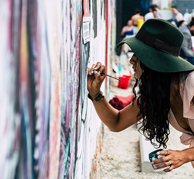 欧美街头艺术朋友圈封面背景