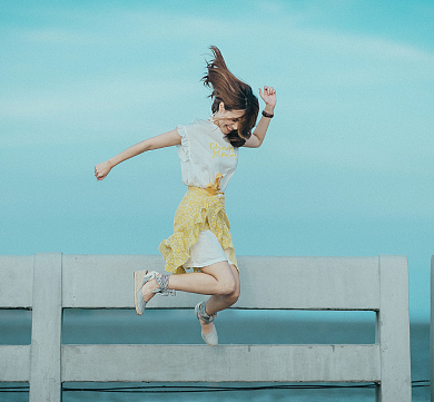 青春活力薄荷绿元气满满朋友圈封面背景