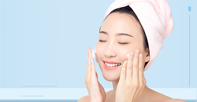 洗面奶卸妆水促销海报简约背景