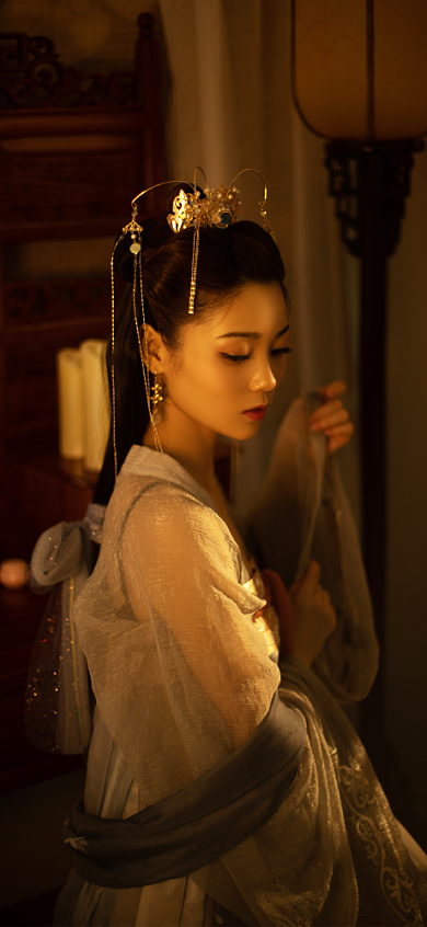 古装汉服美女写真手机壁纸背景