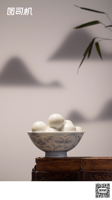 元宵节创意地产简约宣传摄影图海报背景