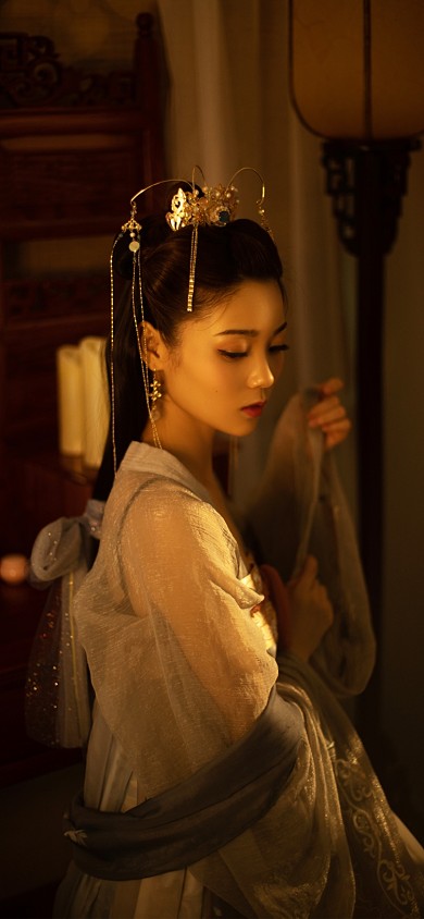 古装汉服美女写真手机壁纸