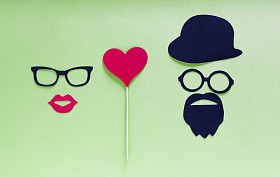 纸的人在一起，在爱情上颜色背景