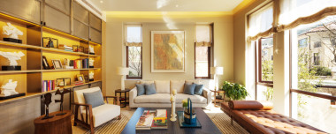 现代客厅的内部图片