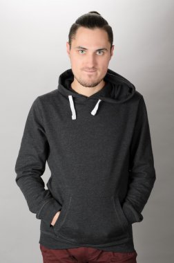 英俊的年輕男子肖像