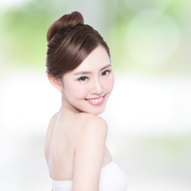 皮肤护理女人微笑照片