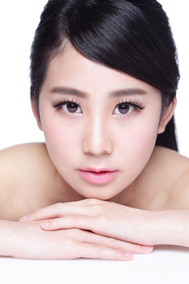 皮膚護(hù)理女人微笑的臉