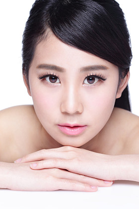 皮肤护理女人微笑的脸
