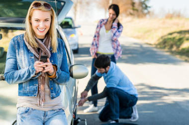 穿刺輪男幫女的兩個(gè)朋友