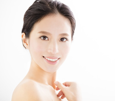  特寫美麗少婦微笑面對