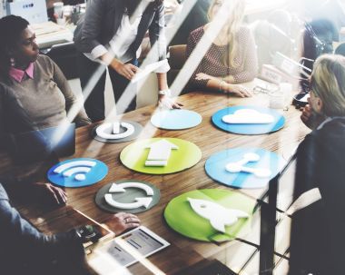 商界人士在會議上與圖標圖片