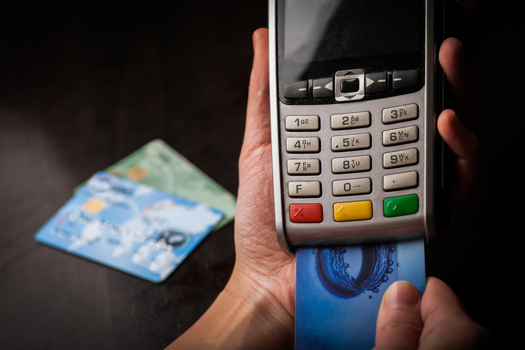 Pos 和信用卡照片