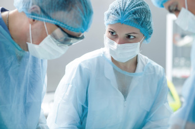 这些都是真正的专家，在外科