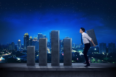 亞洲商人起重圖塊圖片