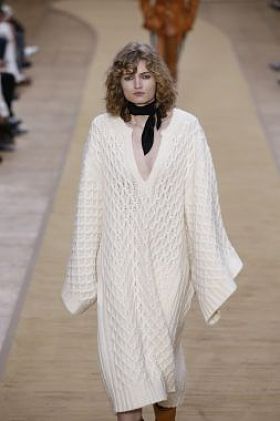 Chloe的时装秀是巴黎时装周的一部分