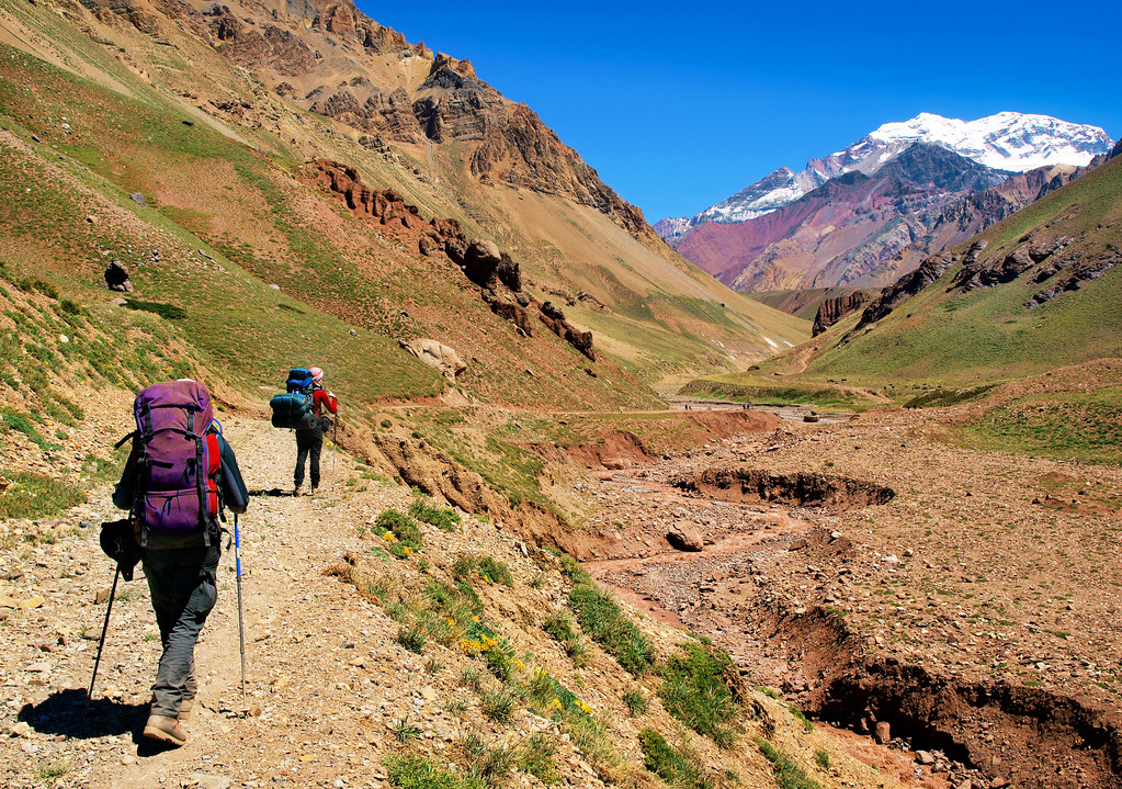 在南美洲的安第斯山脉徒步旅 在南美洲的安第斯山脉徒步旅