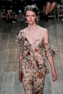 Alexander McQueen shows