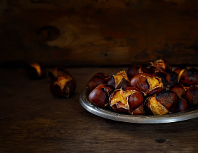 在碗里烤的栗子