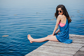 嬉皮女孩湖附近图片