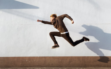 有趣的長(zhǎng)長(zhǎng)的陰影的人圖片