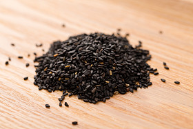 黑芝麻大堆 图片