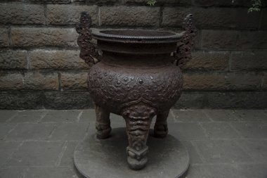 成都武侯庙中的青铜丁拍