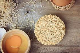 面条和干的方便面图片