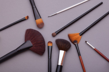 許多的化妝刷，開銷的看法