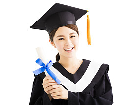 年轻人微笑亚洲女性毕业文凭图片