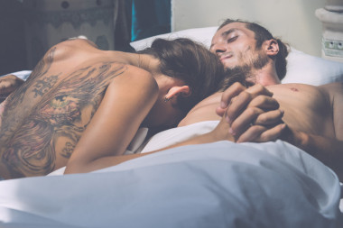 美丽的年轻男人和女人图片