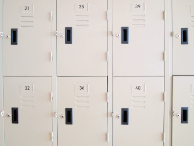 儲(chǔ)物柜關(guān)閉