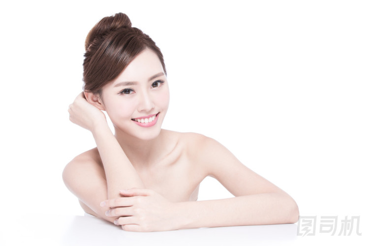 亚洲有魅力的女人微笑 