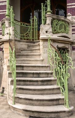楼梯的 Maison 圣西尔