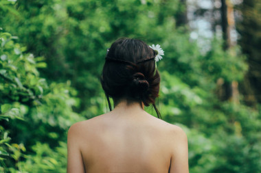 后美麗的女人圖片