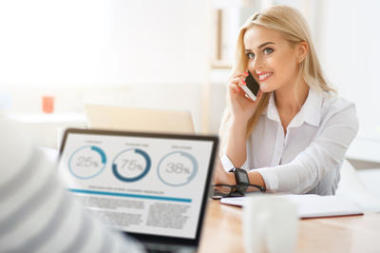 淺談手機的正面女人