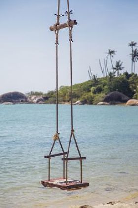 在泰国 Ko Pha 颜摆动