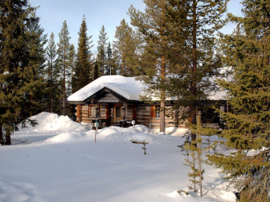 在拉普蘭的浪漫小屋圖片