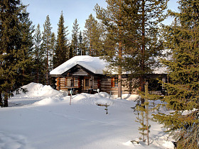 在拉普兰的浪漫小屋图片