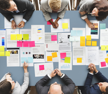 组的商人在工作图片