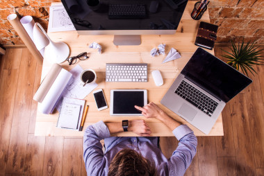 商人與辦公設(shè)備和用