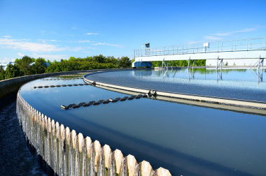 現代城市廢水處理廠.圖片