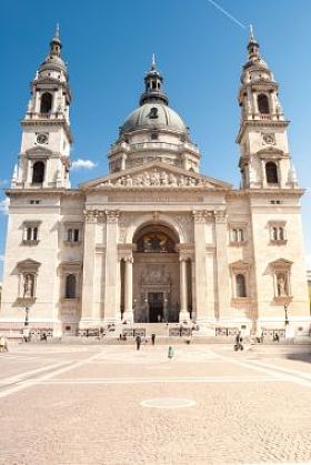 布达佩斯-圣史蒂芬大教堂匈牙利