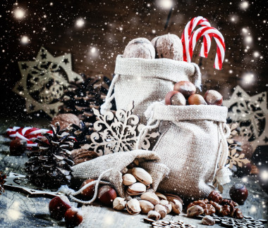 核桃榛子開心果用麻袋裝